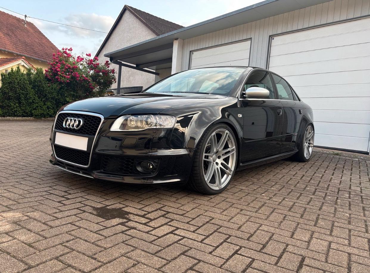 Abbildung des Autos Audi RS4 B7 Limo Limousi…