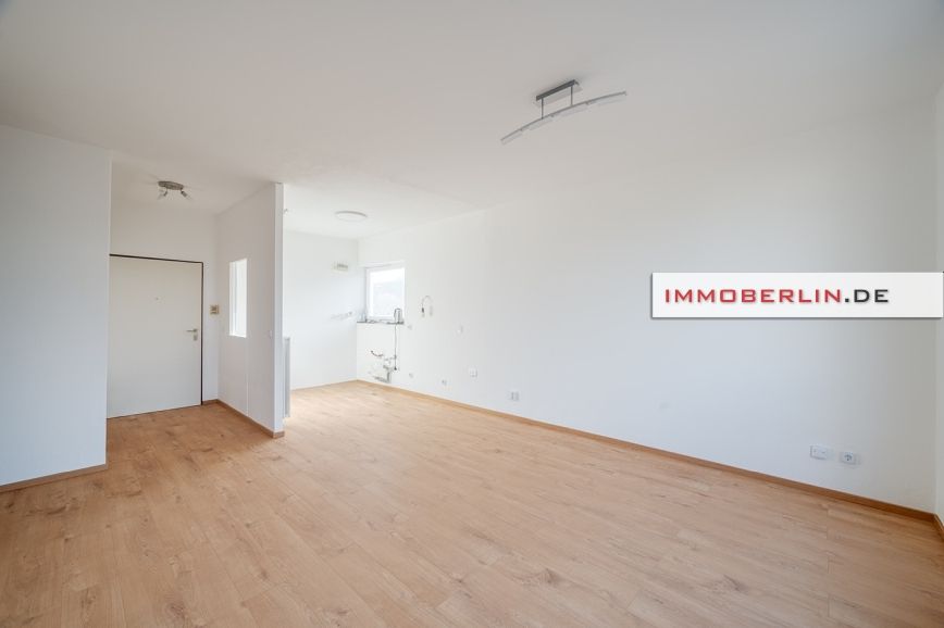 IMMOBERLIN.DE - Echtes Penthouse in Toplage – Sanierte Wohnung mit Südwestterrasse in Berlin