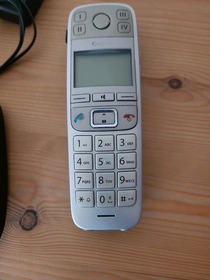 Gigaset E500 Dect-Großtasten-Schnurlostelefon in Vienenburg