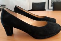 Gabor Pumps, Größe 4,5, Wildleder, sehr gut erhalten. Hessen - Niddatal Vorschau