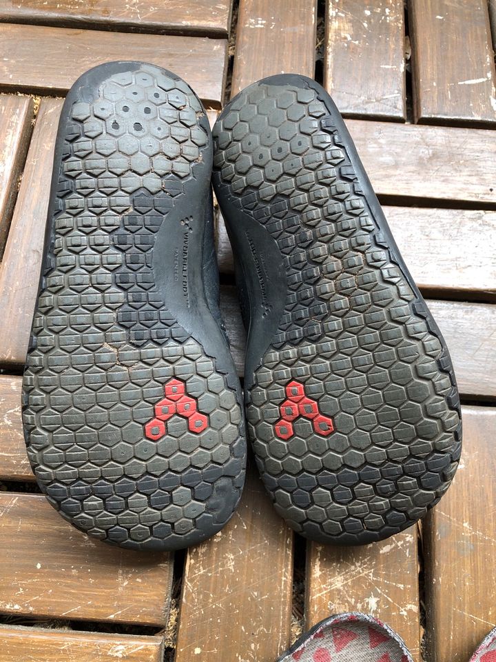 Vivobarefoot Sandalen 26 schwarz Leder Vivos Sommer Barfussschuhe in Berlin