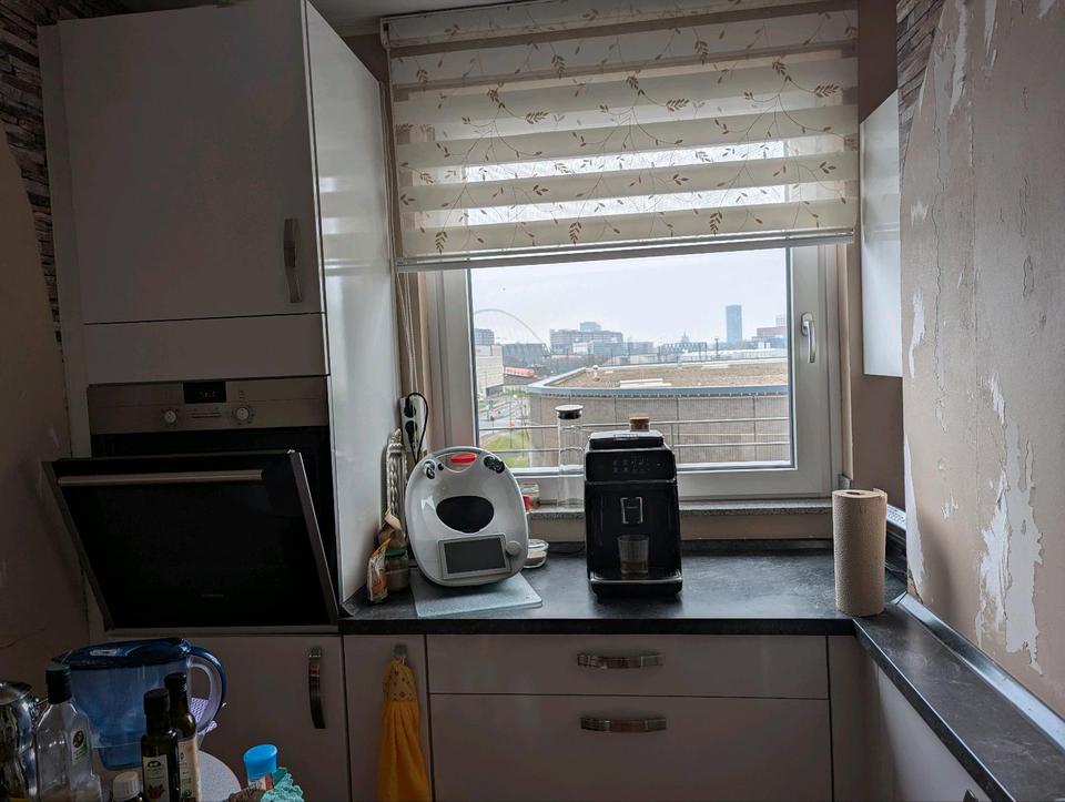 komplett küche, Ofen, Spülmaschine, Waschbecken zum verkauf in Köln