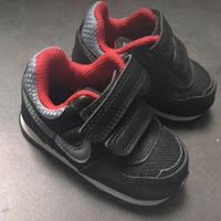 Nike Babyschuhe in Größe 18,5 Düsseldorf - Angermund Vorschau