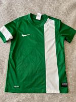 Nike Sport Shirts grün dri fit 128 137 140 Altstadt-Lehel - München/Lehel Vorschau