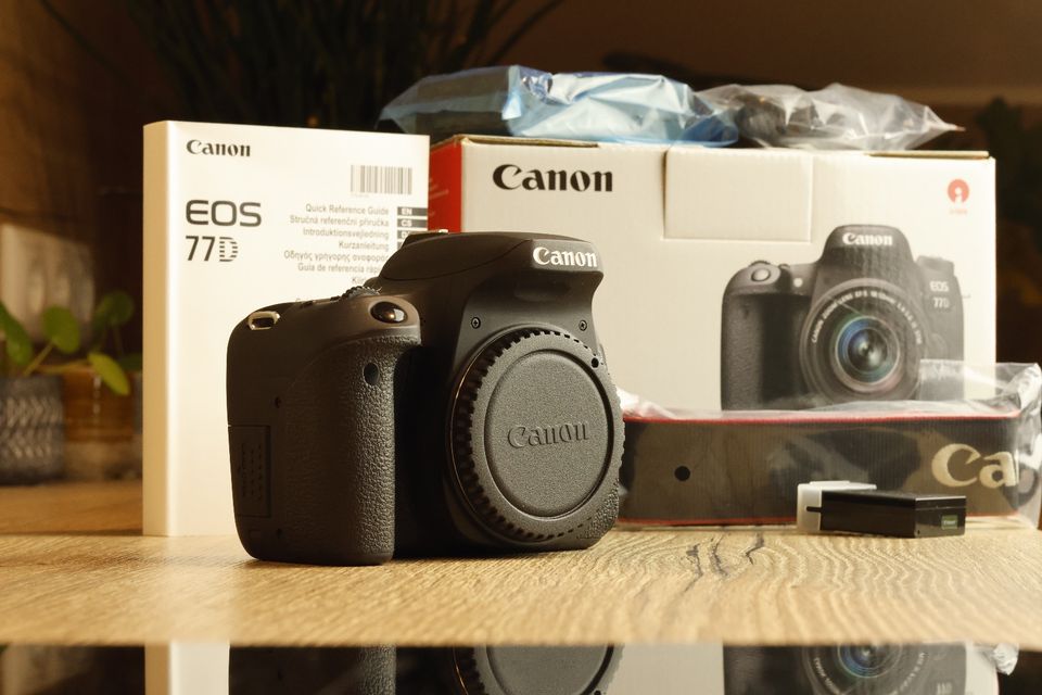 Canon EOS 77D Digitalkamera 24,2 MP in Alerheim