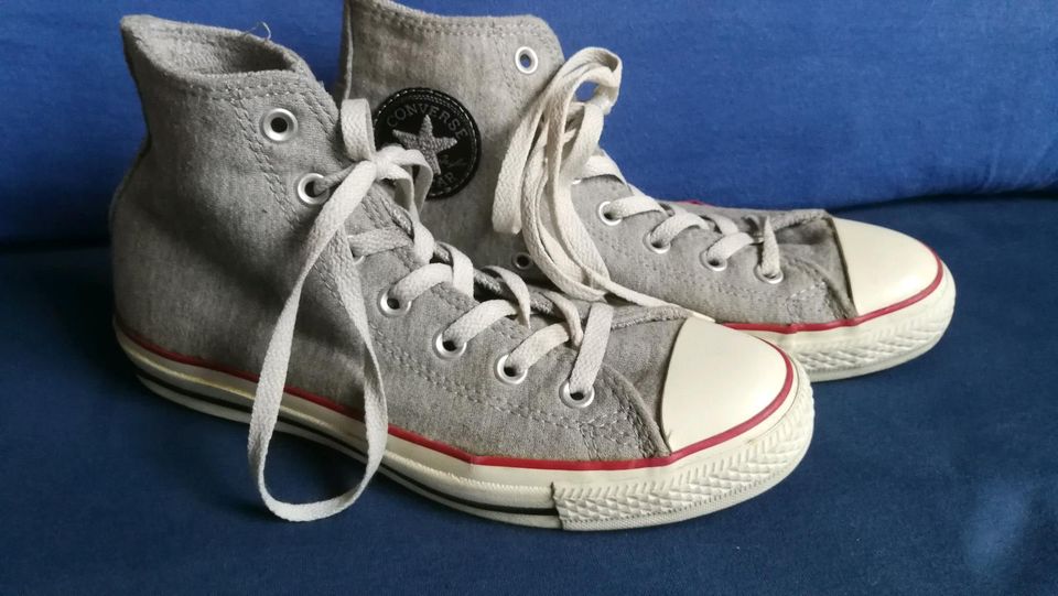 Chucks Converse Gr 38,5 grau Turnschuhe Sneaker in Ratingen