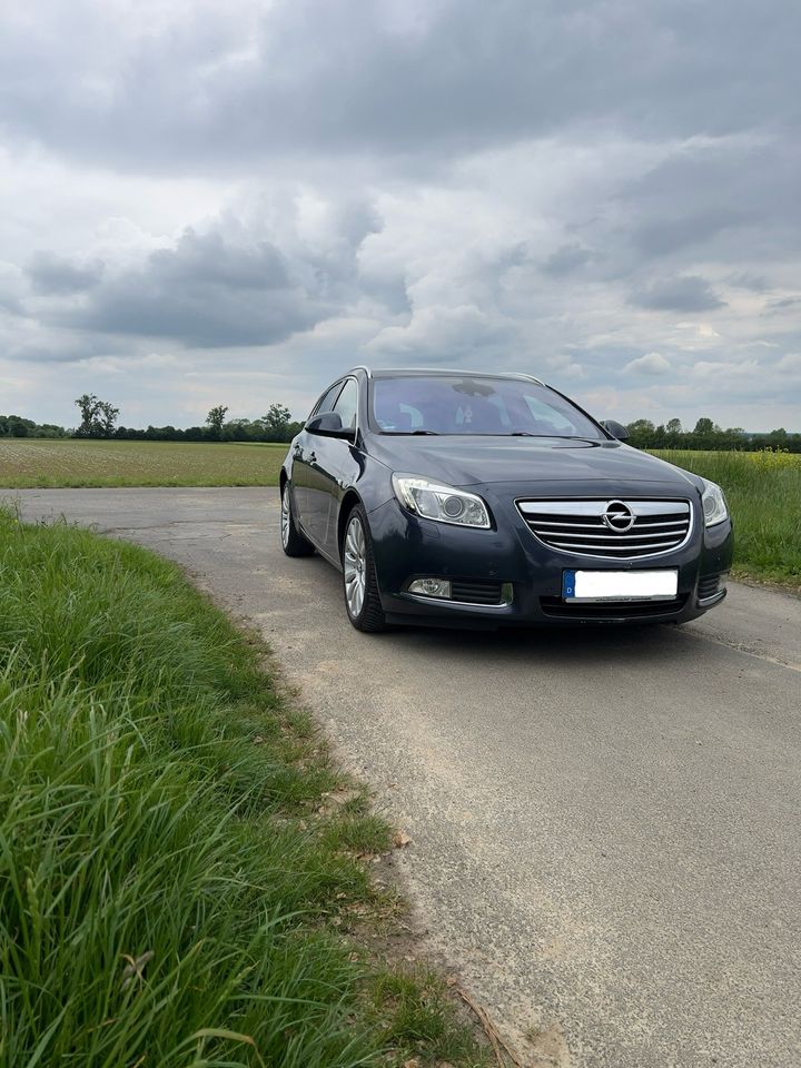 Opel Insignia Sports Tourer 1.6 in Paderborn