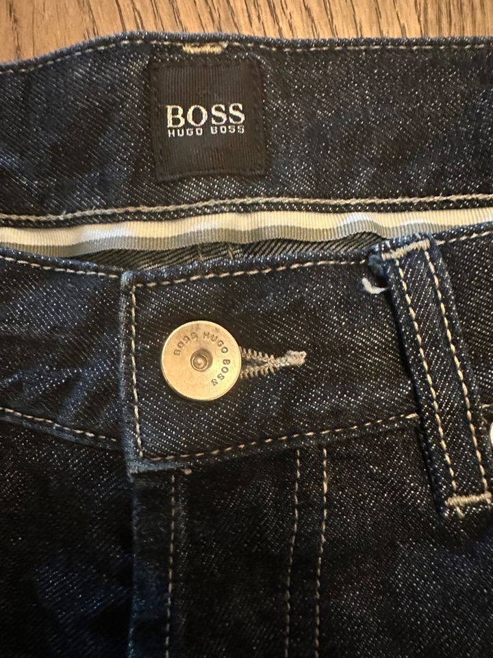 Hugo Boss Jeans 32x34 in Hamburg