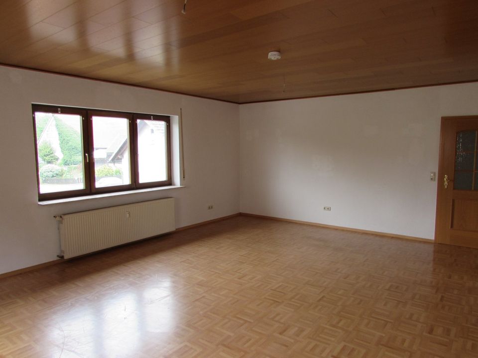 Komfortable & helle 3 Zimmer Wohnung in Stockheim OT zu vermieten in Kronach