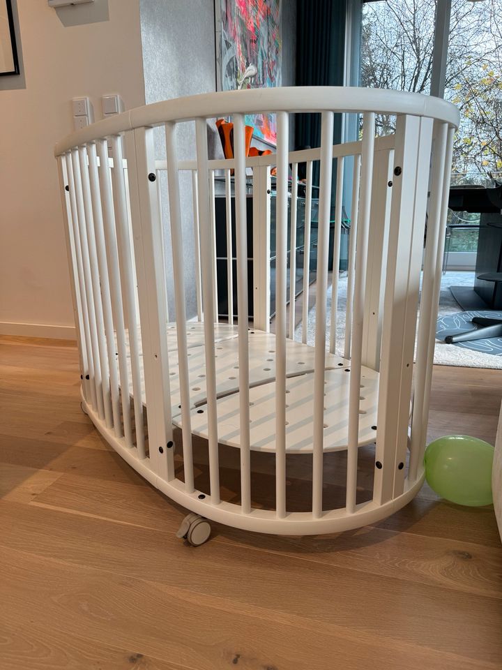 Stokke Sleepi midi v2 komplettes Set inkl. Matratze in Hamburg