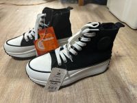 Sneaker Turnschuhe Sportschuhe neu gr 38 Refresh Schleswig-Holstein - Elsdorf-Westermühlen Vorschau