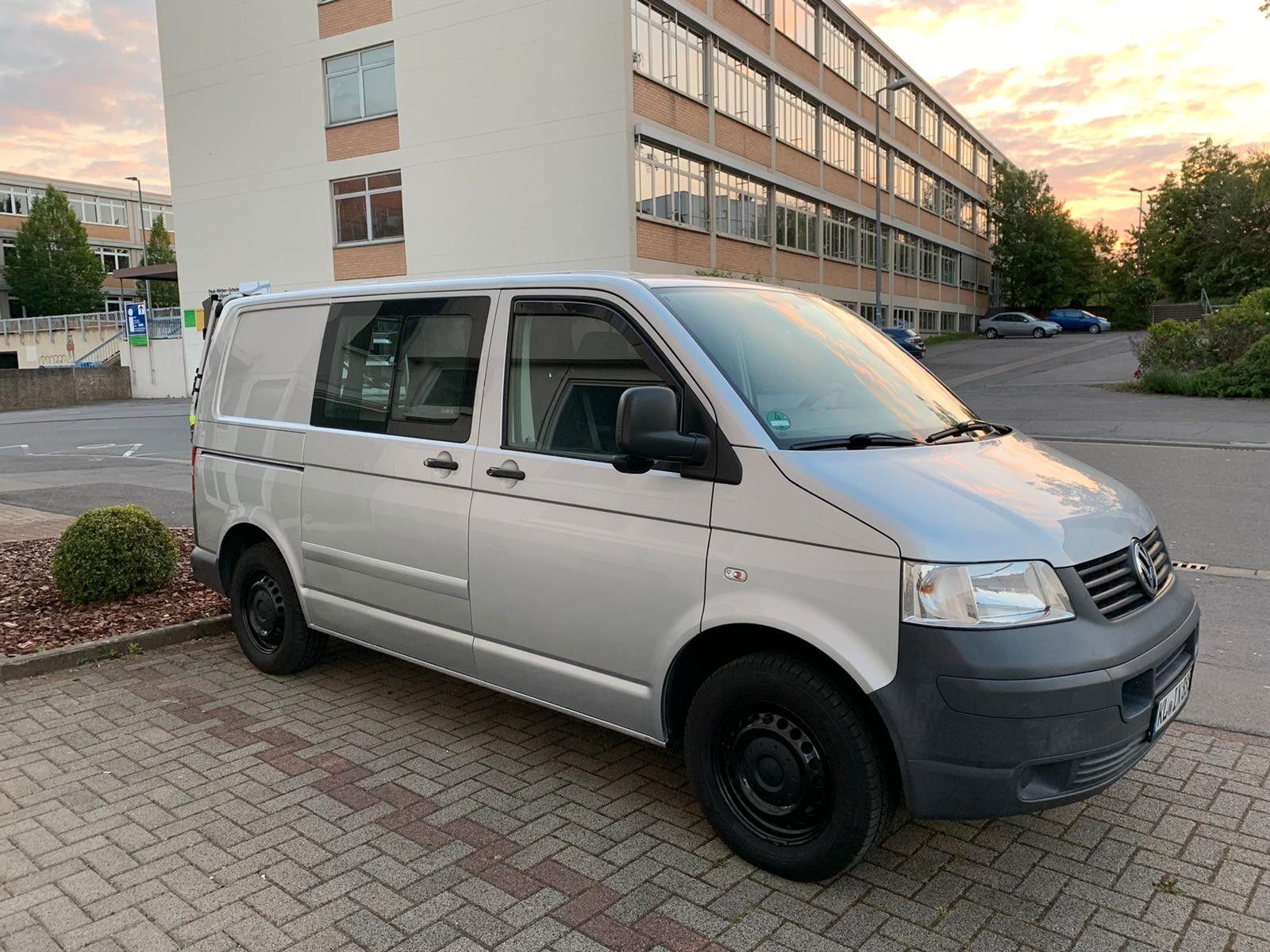 Abbildung des Autos Volkswagen T5 Transporter