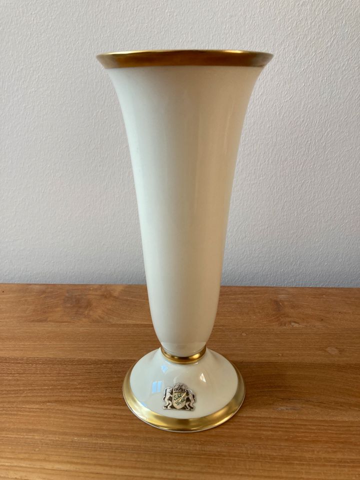 Elegante vintage Vase mit Echt-Goldrand, alka Bavaria, H 24 cm in Köln