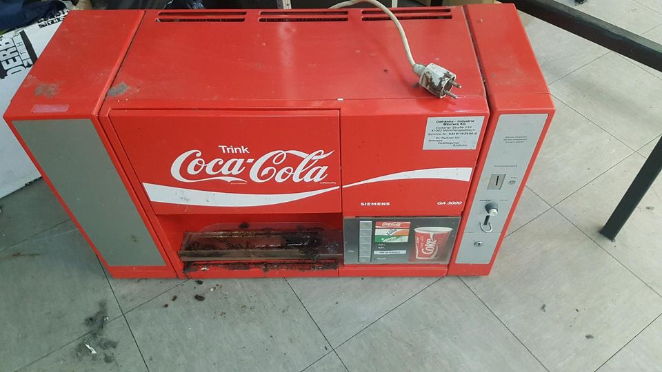 Coca Cola Automat GA 3000 mit Wassertank in Mönchengladbach