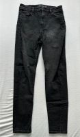 Schwarze Skinny Jeans mit Stretch Bershka Gr. 38 München - Untergiesing-Harlaching Vorschau