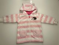 flauschige Baby - Strickjacke in Gr. 74/80 mit Kapuze Bayern - Taufkirchen München Vorschau