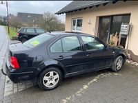VW Bora / Kühlflüssigkeit läuft aus Rheinland-Pfalz - Sohrschied Vorschau