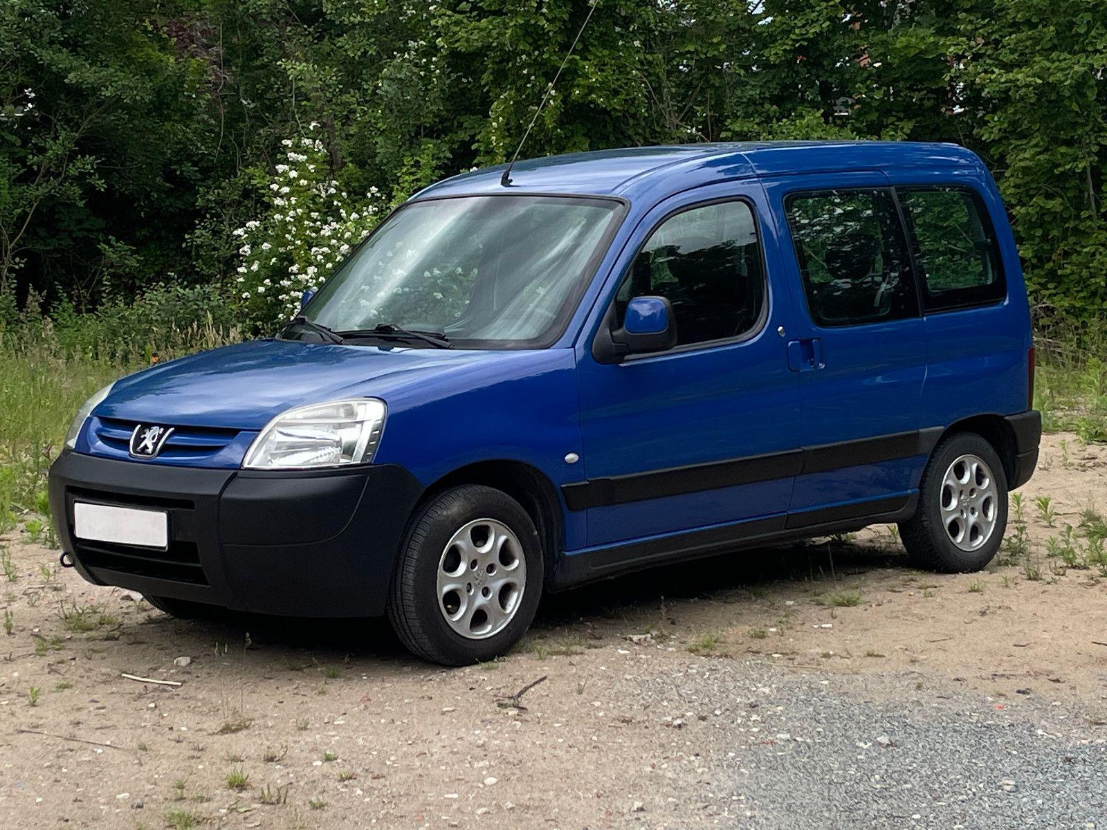 Abbildung des Autos Peugeot 1-Hand, Neu serv…