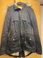 Winterjacke mit Kapuze, Größe 34, H&M, Schwarz Baden-Württemberg - Sontheim Vorschau