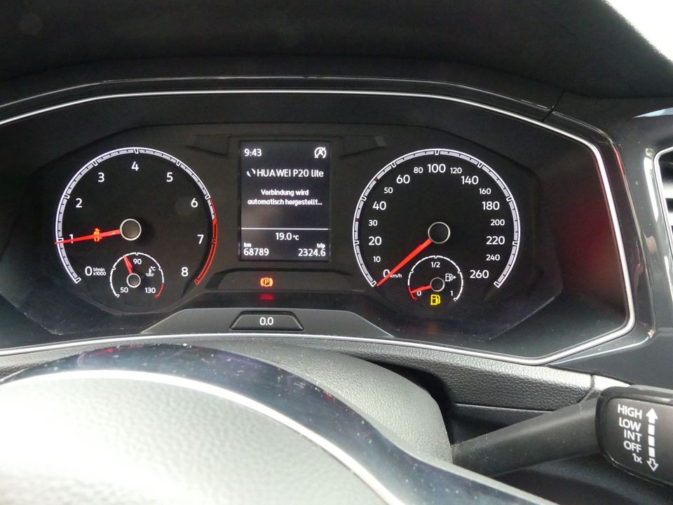Volkswagen T-Roc 1.5 TSI  Sport Klima LED SHZ Checkheftgepf in Hannover