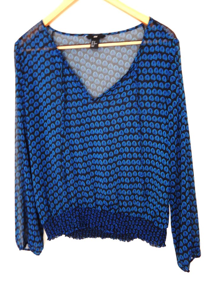 H&M langarm Top mit gerafftem Bund blau dunkelblau Gr. 40 RL 64cm in Hattersheim am Main