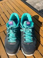 Sportschuhe / Sneaker Nike Revolution 2 Baden-Württemberg - Konstanz Vorschau
