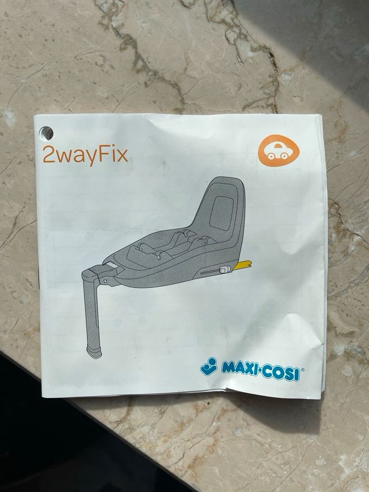 Maxi Cosi Basisstation  2way fix in Bamberg