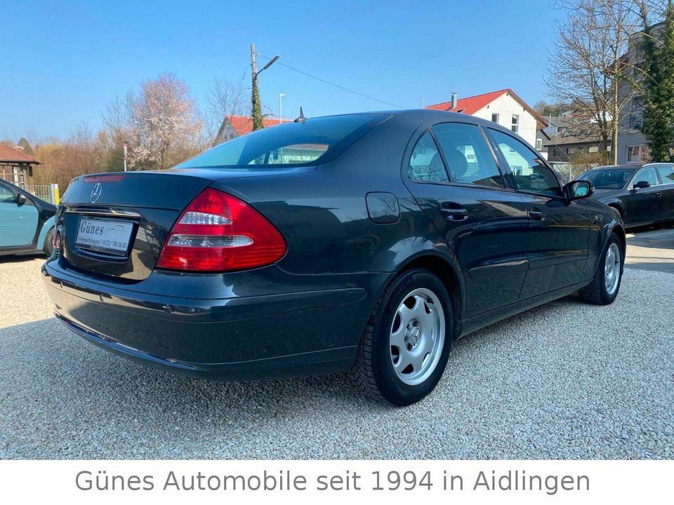 Mercedes-Benz E 200 Lim. *Klima*Autom.*PDC*Leder in Aidlingen