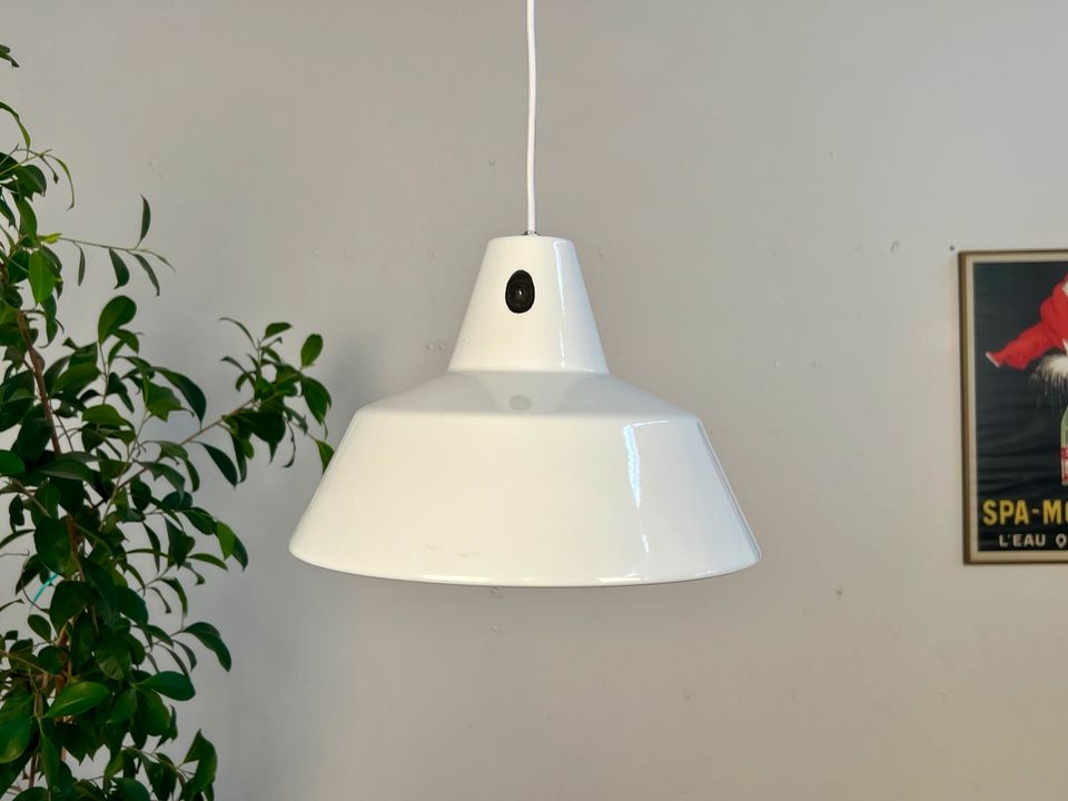 Vintage Louis Poulsen Decken-Lampe | Emaille Danish Design in Duisburg