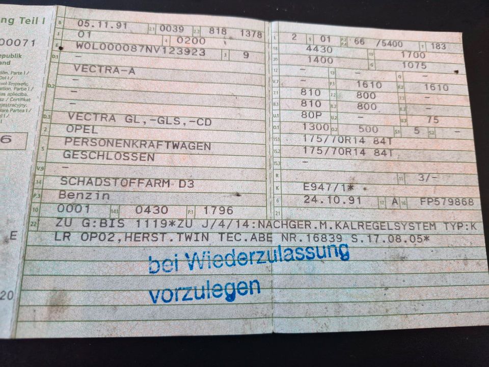 Opel Vectra-A - wenig gelaufen - Oldtimer in Stadthagen