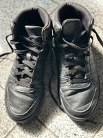 Knöchelhohe Adidas neo Turnschuhe schwarz Gr.39 1/3 Saarland - Sulzbach (Saar) Vorschau