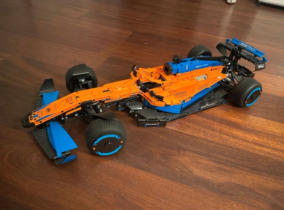 LEGO Technic McLaren Formel 1™ Rennwagen in Leipzig