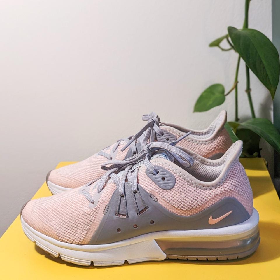 Nike Air Max Sequent 3 Damen Gr. 37,5 Rosa/Grau, Top-Zustand in Leipzig