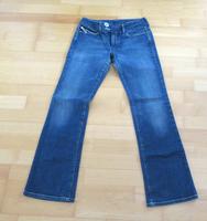 Neuwertige blaue DIESEL Jeans niedr. Leibhöhe Gr.30 Kr. München - Neubiberg Vorschau
