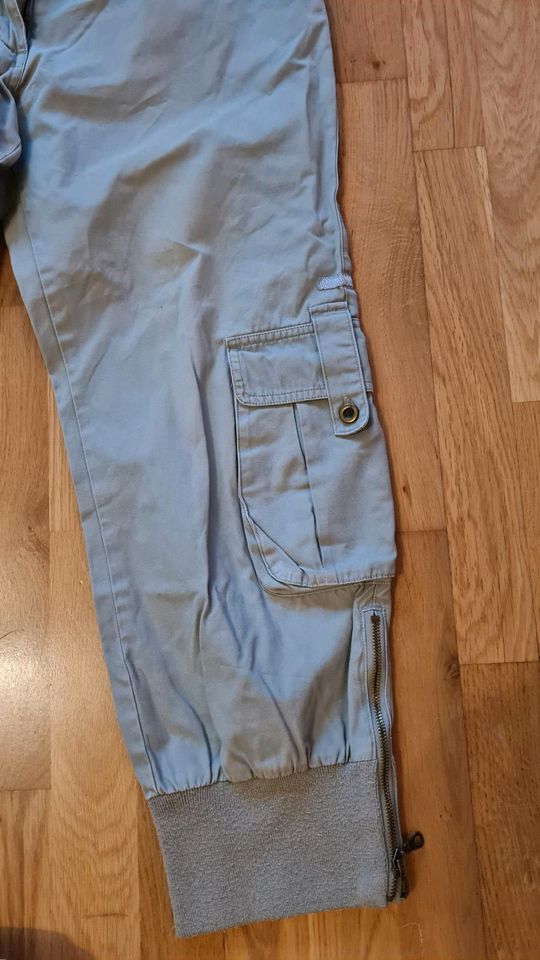 Hose khaki  Gr.L in Hollingstedt b Delve Holst