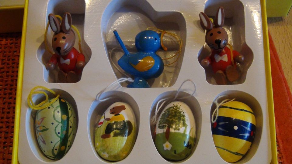 handbemalte Anhänger Osterstrauch Osterfiguren Vintage Osterhasen in Steina