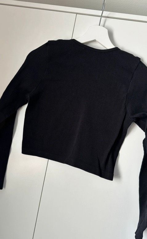 Only Langarmshirt Cropped Rippenmuster M L schwarz in Witzenhausen