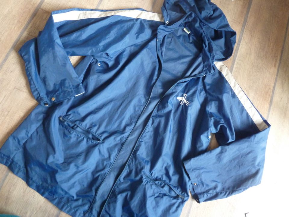 Puma vintage Regenjacke wWindjacke M / L blau mit Kapuze in Düsseldorf