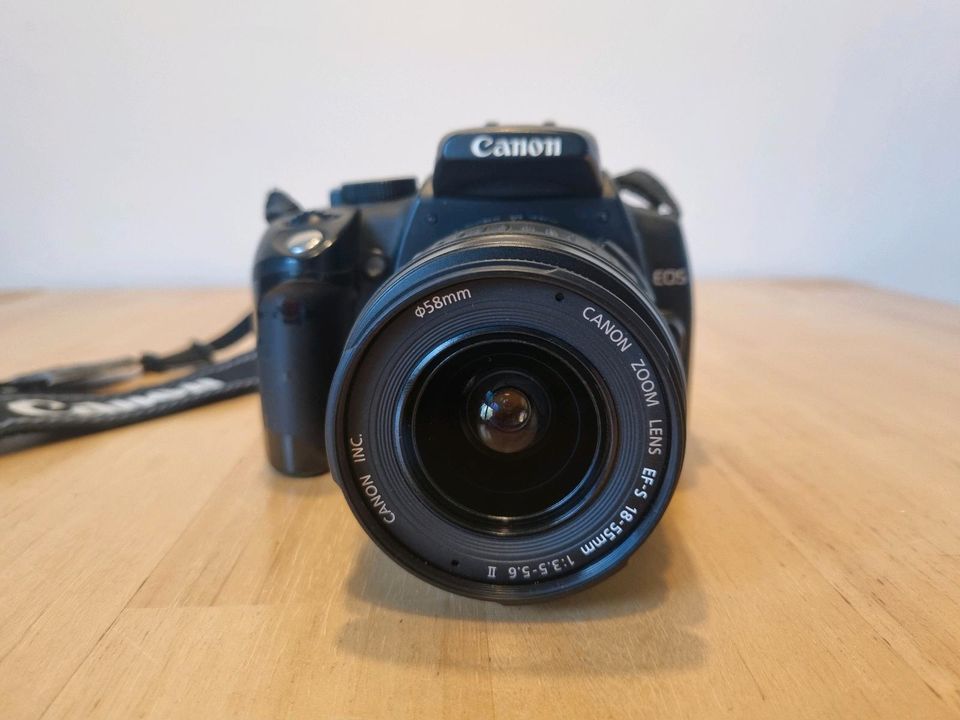 Canon EOS 350D Spiegelreflex Kamera mit viel Zubehör in Hamburg