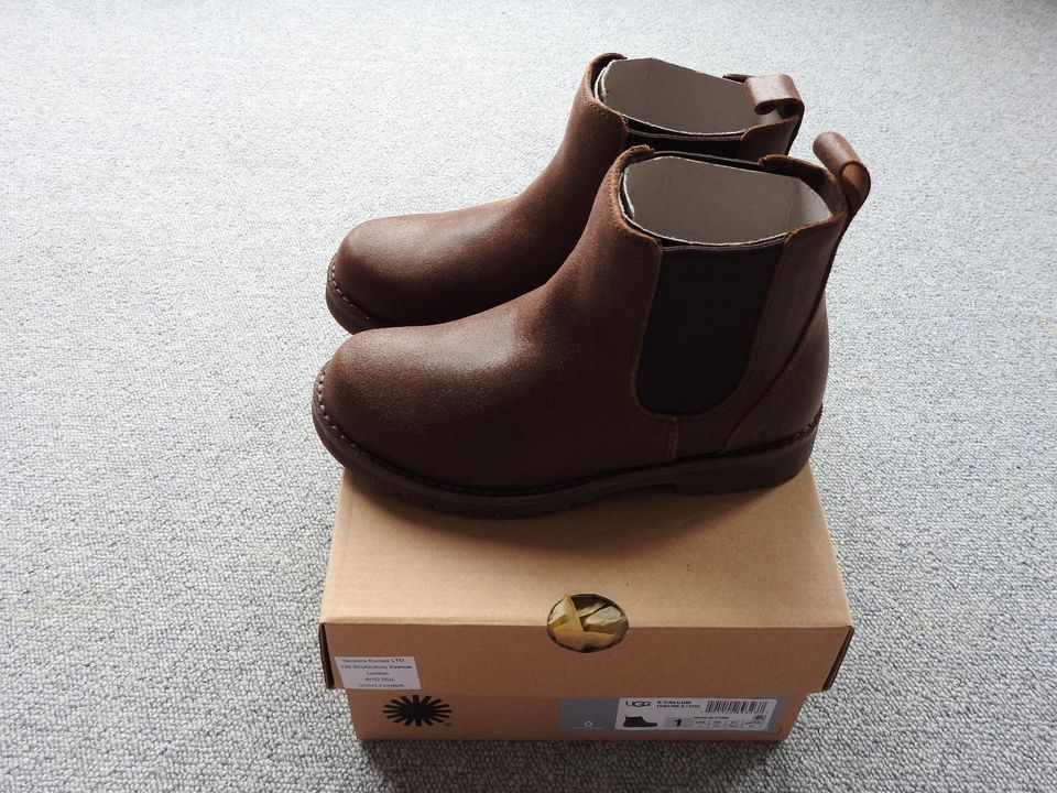 UGG Callum Chelsea Boot Kinder Gr. 32,5 !!!NEU ungetragen!!! in Lehrte