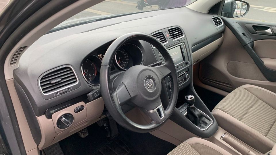 Volkswagen Golf VI Comfortline in Moers