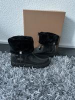 REGENBOOTS GUMMISTIEFEL UGG DRIZLITA MIT SOCKEN 40 Nordrhein-Westfalen - Hagen Vorschau