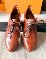 Halbschuhe mit Absatz | Trotteur • Tamaris • Gr. 36 • cognac NEU Hessen - Solms Vorschau