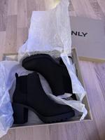 Only Boots Stiefel schwarz neu mit Absatz gemütlich Köln - Weidenpesch Vorschau