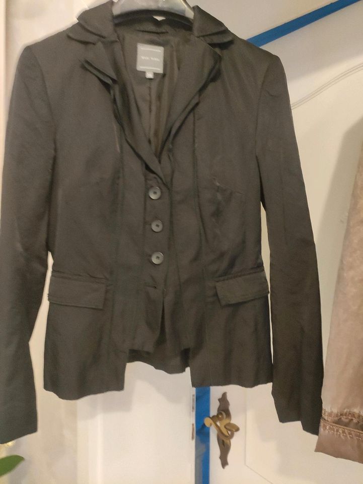 Marc Aurel  Blazer 38 schwarz und taupe Preis für beide in Montabaur