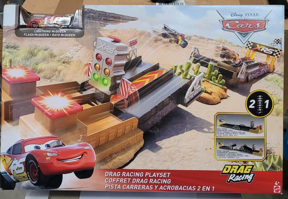 Cars Pixar Drag Racing Spiel Set in Alfhausen