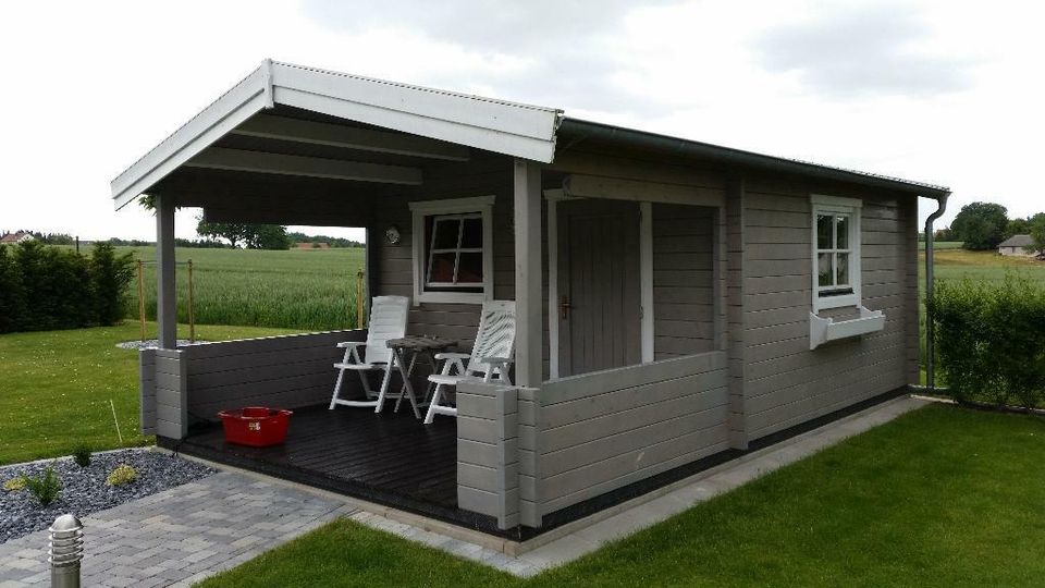 Gartenhaus Ferienhaus Schlafboden Theke Carport massive Bauweise in Löhne