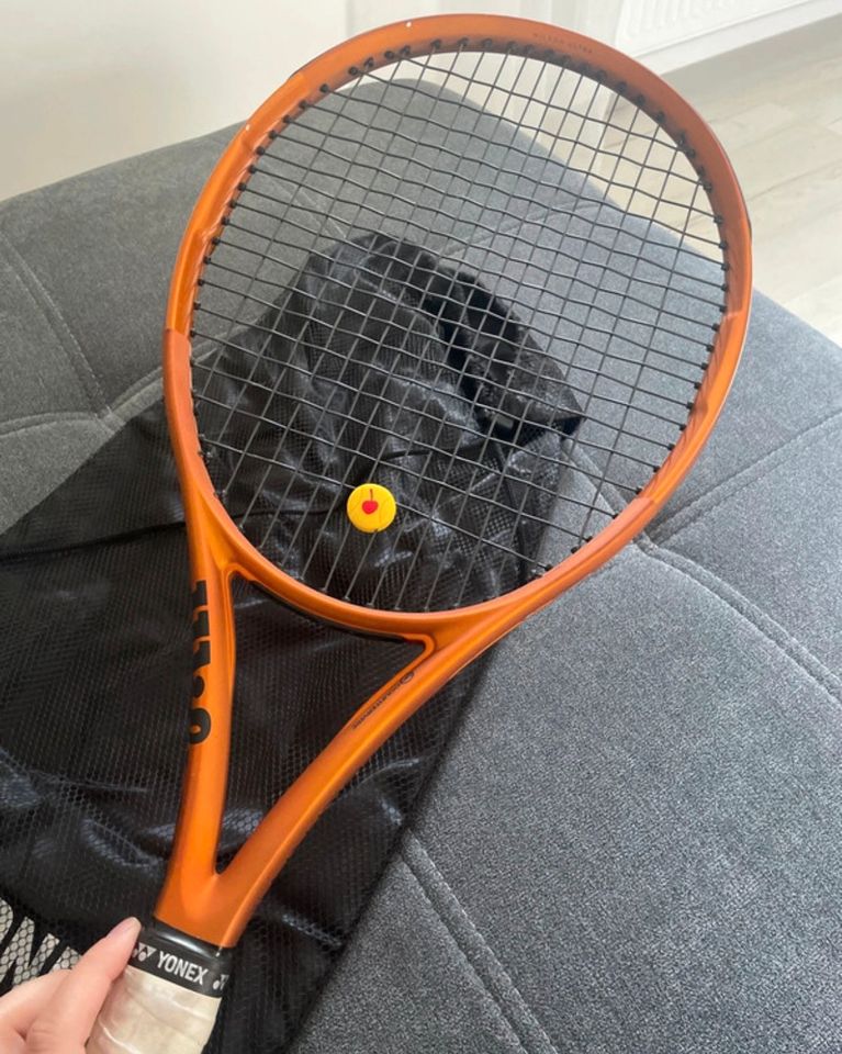 Wilson Tennisschläger Ultra 100 in Kirchhain