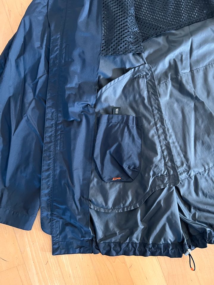 BOSS Herrenjacke blau Gr. 54 ***TOP*** in Oberhausen