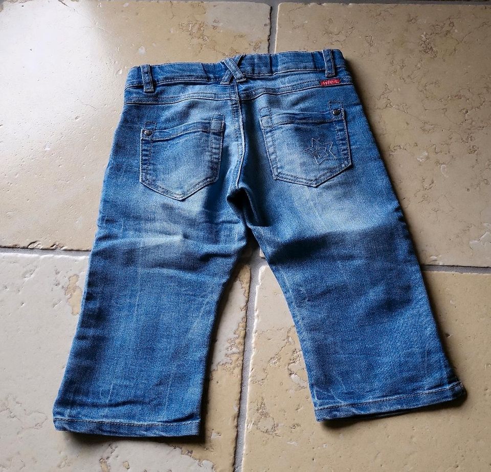 Jeans 3/4 Gr. 128 2 Stück in Nußdorf am Inn